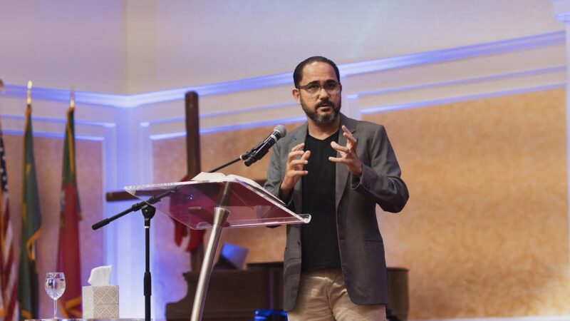 Redes sociais ampliam desafio na formação de pregadores
