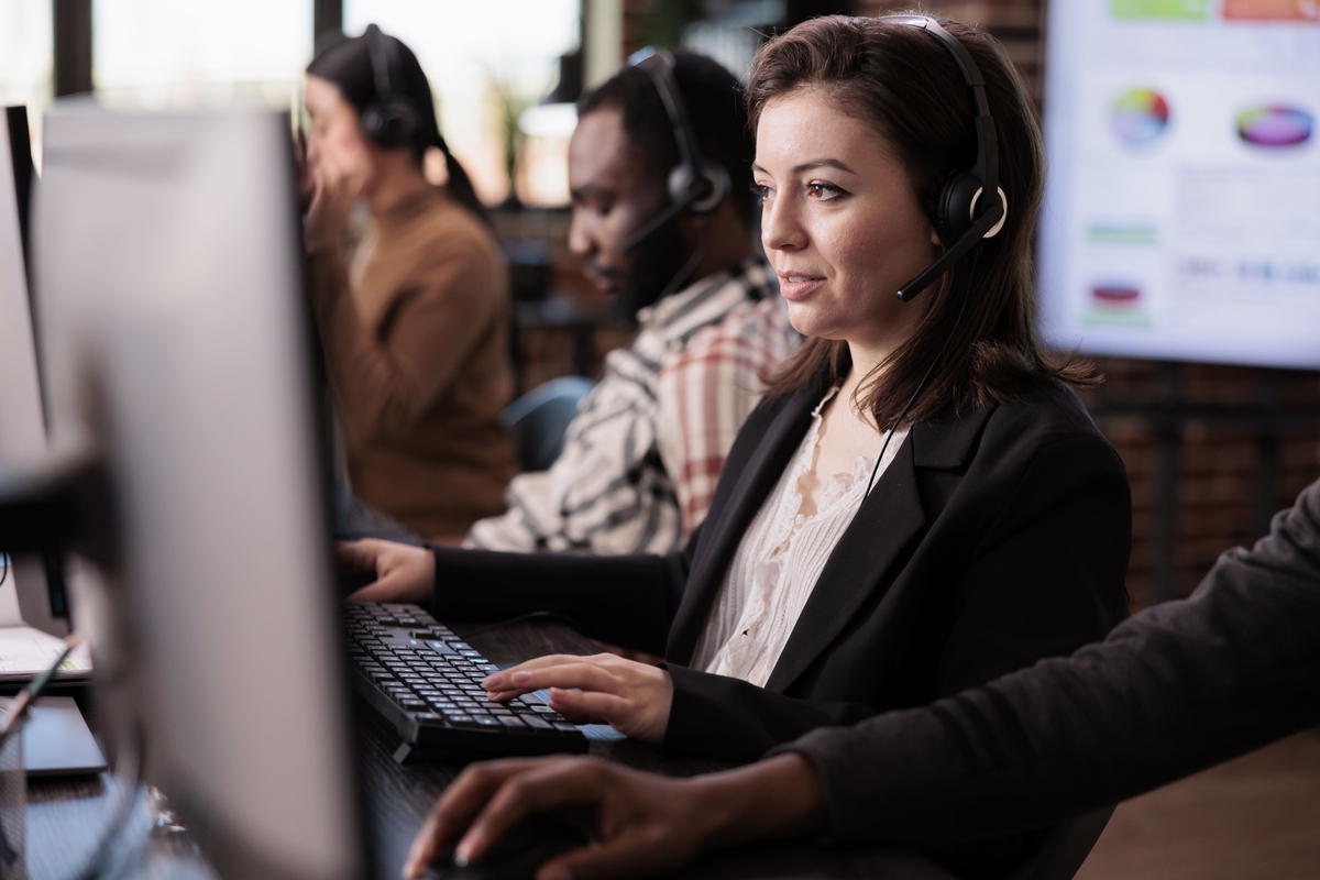 Mulheres representam 70% dos profissionais de contact center