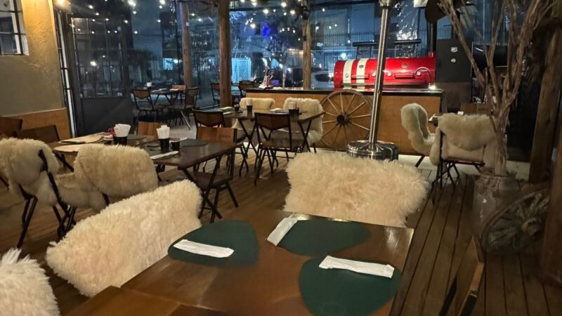 Dia dos Namorados: Eagle BBQ aposta em barbecue artesanal e ambiente acolhedor para uma noite a dois