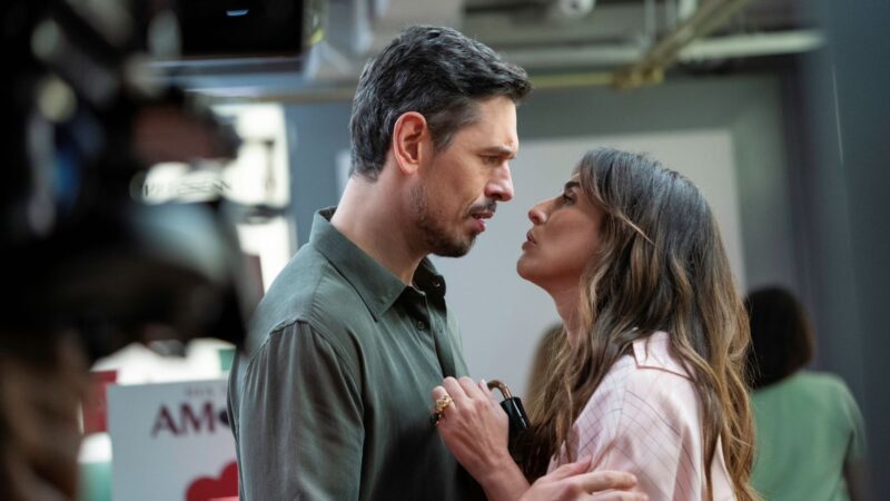 Às vésperas do Dia do Amor, Fernanda Paes Leme e João Vicente se reencontram para campanha bem-humorada do Boticário