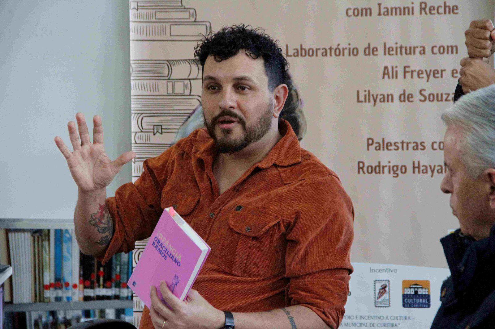 Rodrigo Hayalla faz palestra amanhã (10/09) na Biblioteca Pública do Paraná