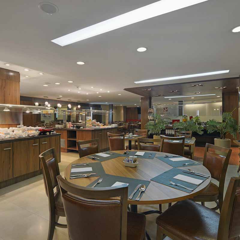 Deville Curitiba recebe o ano novo com o Réveillon Celebrate 2026