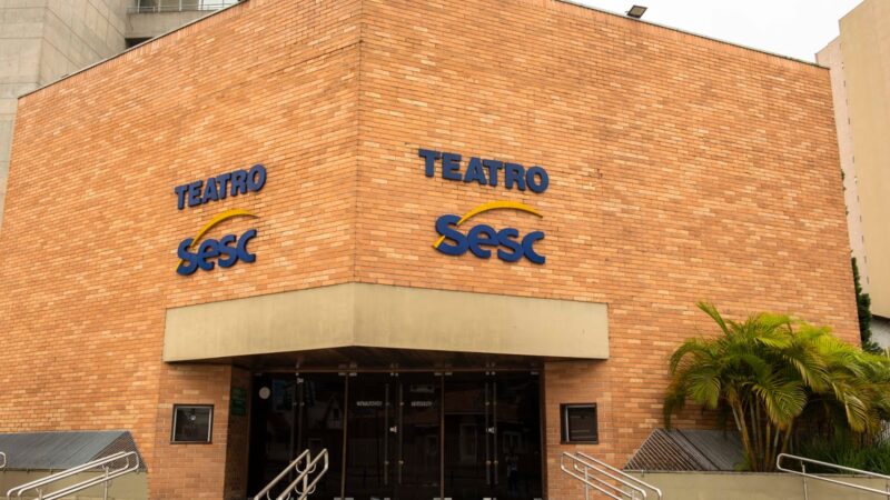 Palestra beneficente em Curitiba aborda valores humanos e autoimagem