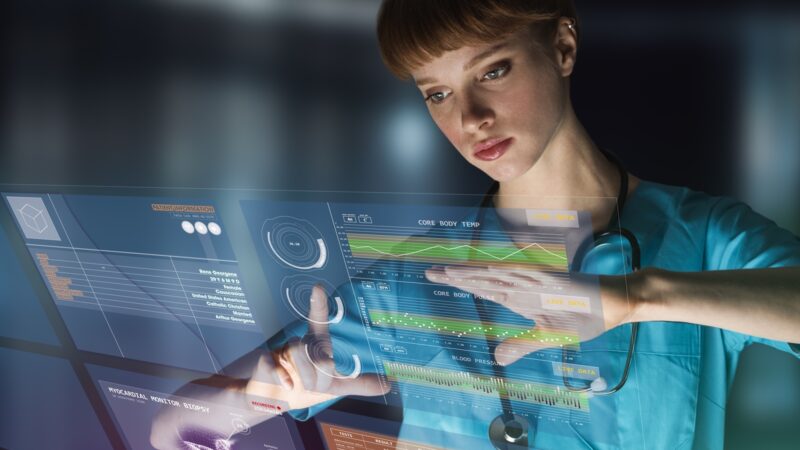 Tecnologia e saúde feminina foram temas no HackTown