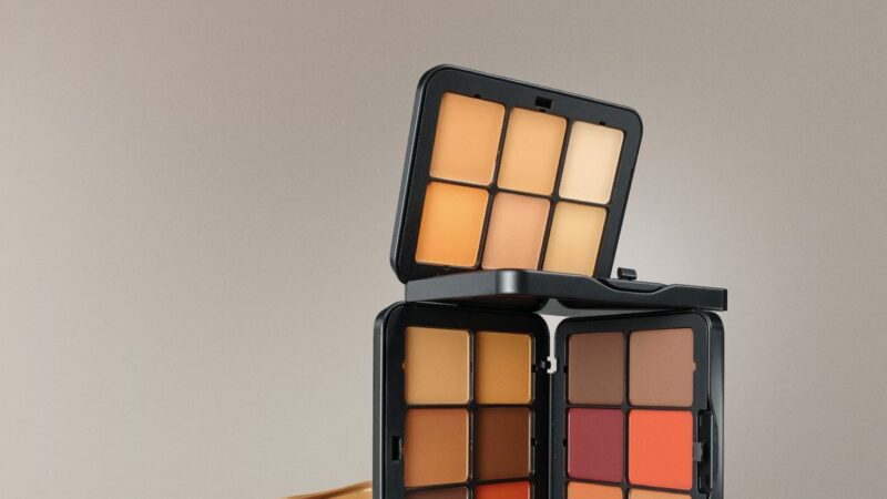 Aposta de tendência com paletas multifuncionais e acessórios “cool”, Boticário inova com Make B. Blend & Fusion