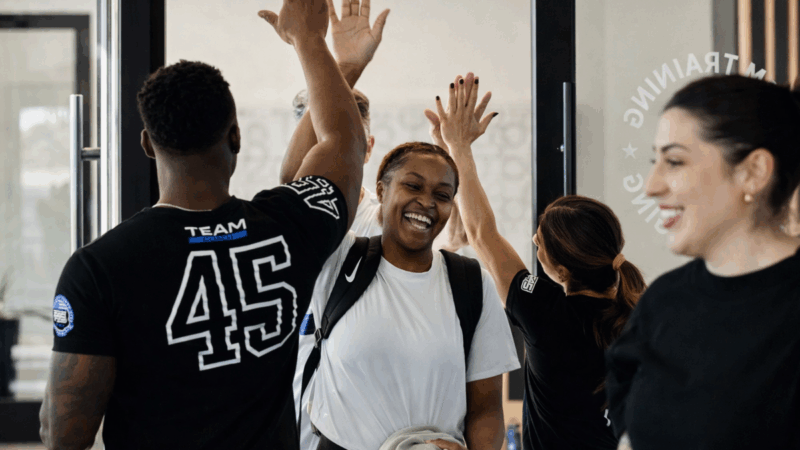 Beckham, Mark Wahlberg e Alex Pedron trazem F45 ao Brasil