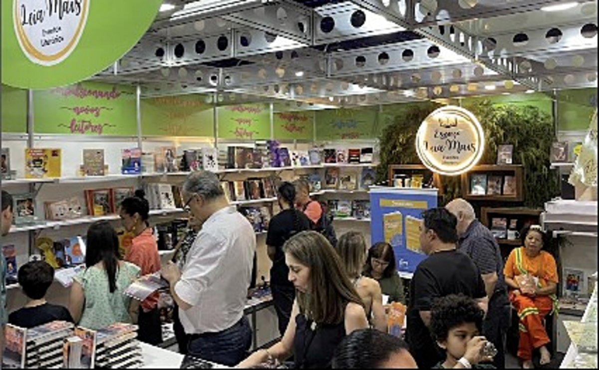 Livro focado em vendas no LinkedIn é lançado na Bienal de SP