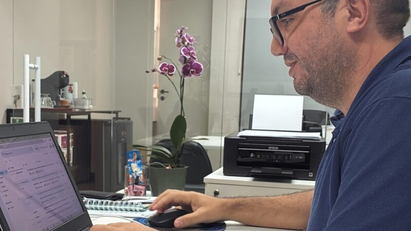 Pequenos negócios enfrentam obstáculos com avanço do digital