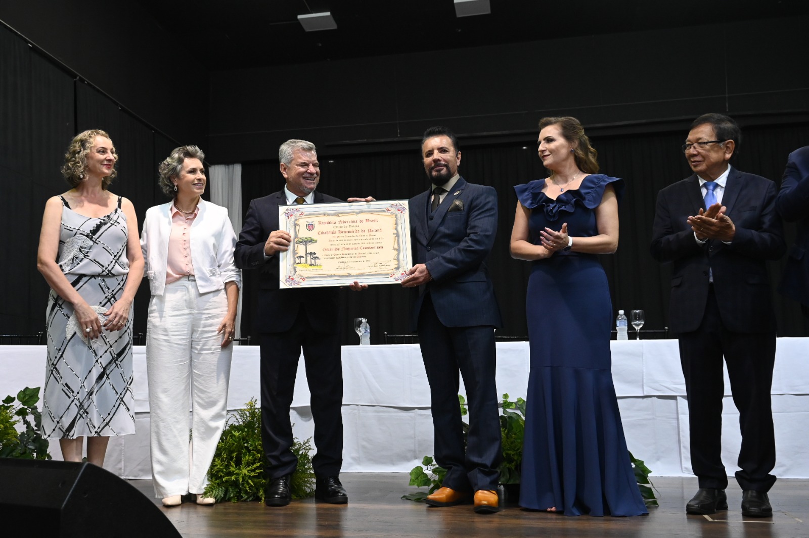 Nunca duvide do sonho de um garoto vendedor de pipocas determinado