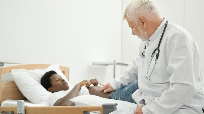 Procura por cirurgia de hérnia cresce no Brasil