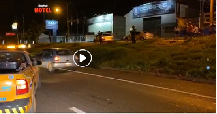 Mulher é atropelada por camionete na rodovia de Sarandi. André Almenara ao vivo. Veja: