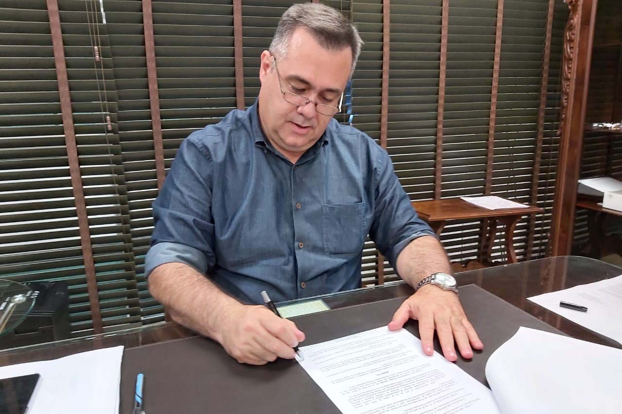 Beto Preto regulamentou a receita médica eletrônica no Paraná