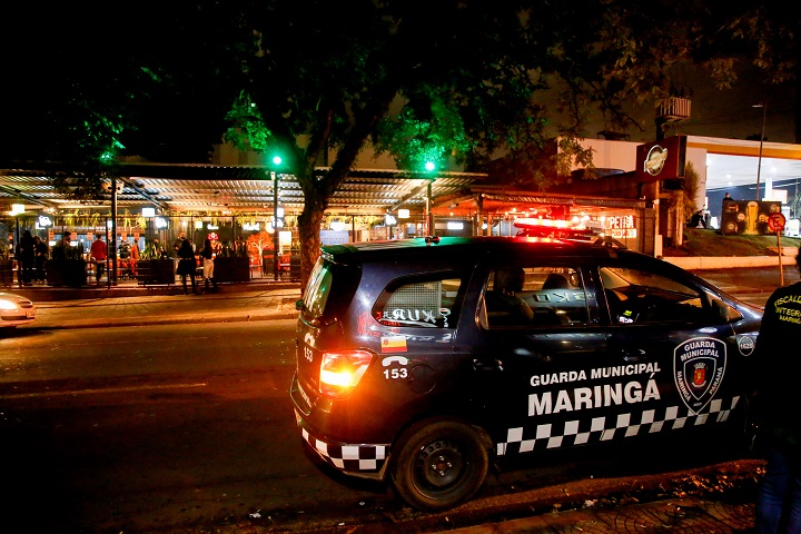 A Operação Integrada flagrou na noite de ontem, 14, bares abertos descumprindo decretos municipais de prevenção ao coronavírus