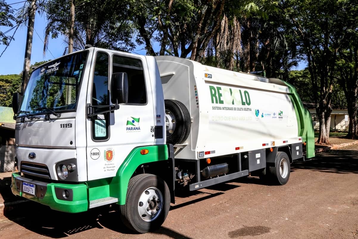 Caminhões novos em Floriano e Iguatemi na coleta seletiva