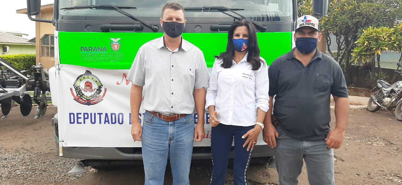 Delegado Jacovós destina caminhão-pipa para Novo Itacolomi