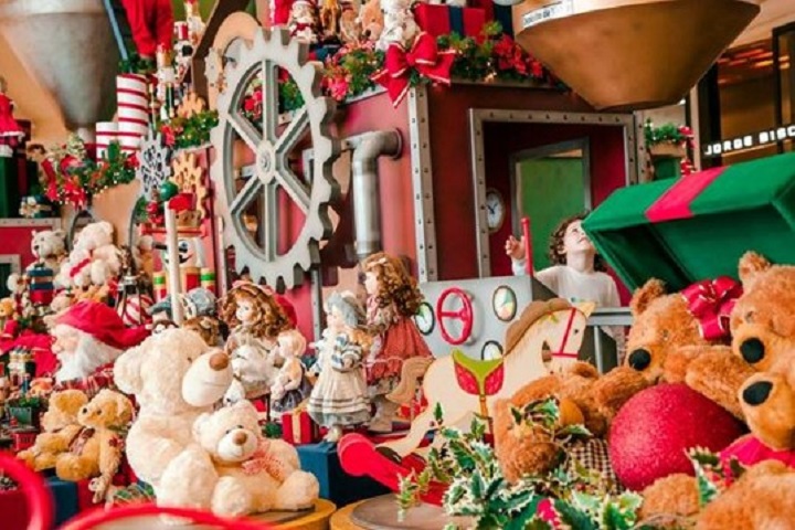 Fábrica de Brinquedos e Papai Noel virtual abrilhantam o Natal do Catuaí Maringá