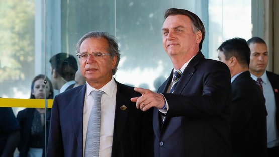 Bolsonaro planeja criar taxa sobre valorização de imóveis de até 15%