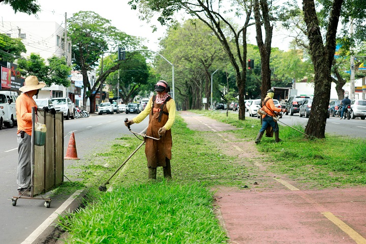 Em um mês, mais de 1.2 milhão de m² foram roçados na área urbana de Maringá