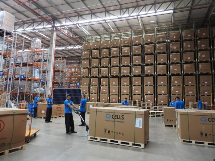 Apenas em 2020, foram vendidos 52.199 geradores de energia solar, o que significa que a Aldo já comercializou 135 mil geradores. Apenas em 2020, foram vendidos 52.199 geradores de energia solar, o que significa que a Aldo já comercializou 135 mil geradores.