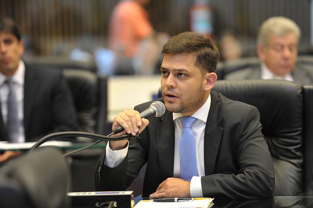 Deputado Tião Medeiros anuncia R$ 2 milhões para construção de pronto atendimento em Paraíso do Norte