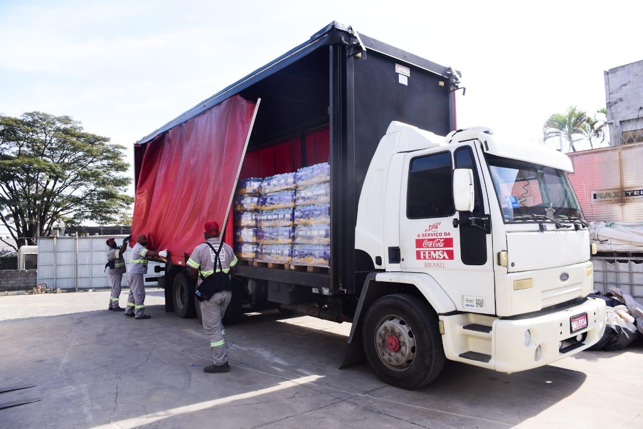 Coca-Cola FEMSA Brasil doa bebidas para projeto de combate à fome em Maringá
