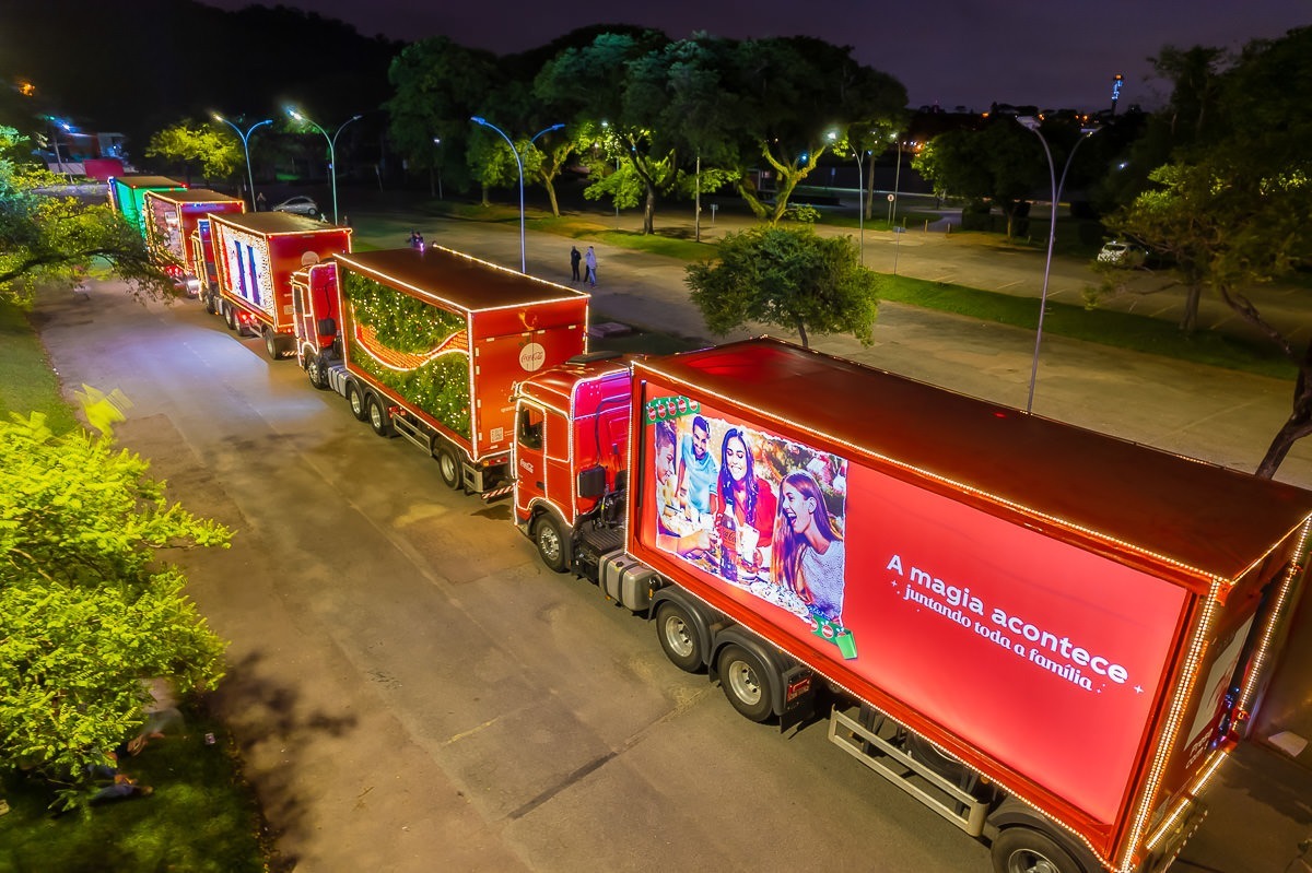 Maringá recebe Caravanas Iluminadas de Natal da Coca-Cola FEMSA Brasil nesta segunda
