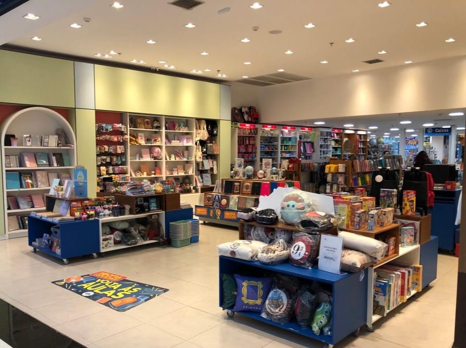 A Livrarias Curitiba do Catuaí Shopping Maringá, inaugurou neste sábado 26, um novo espaço de papelaria