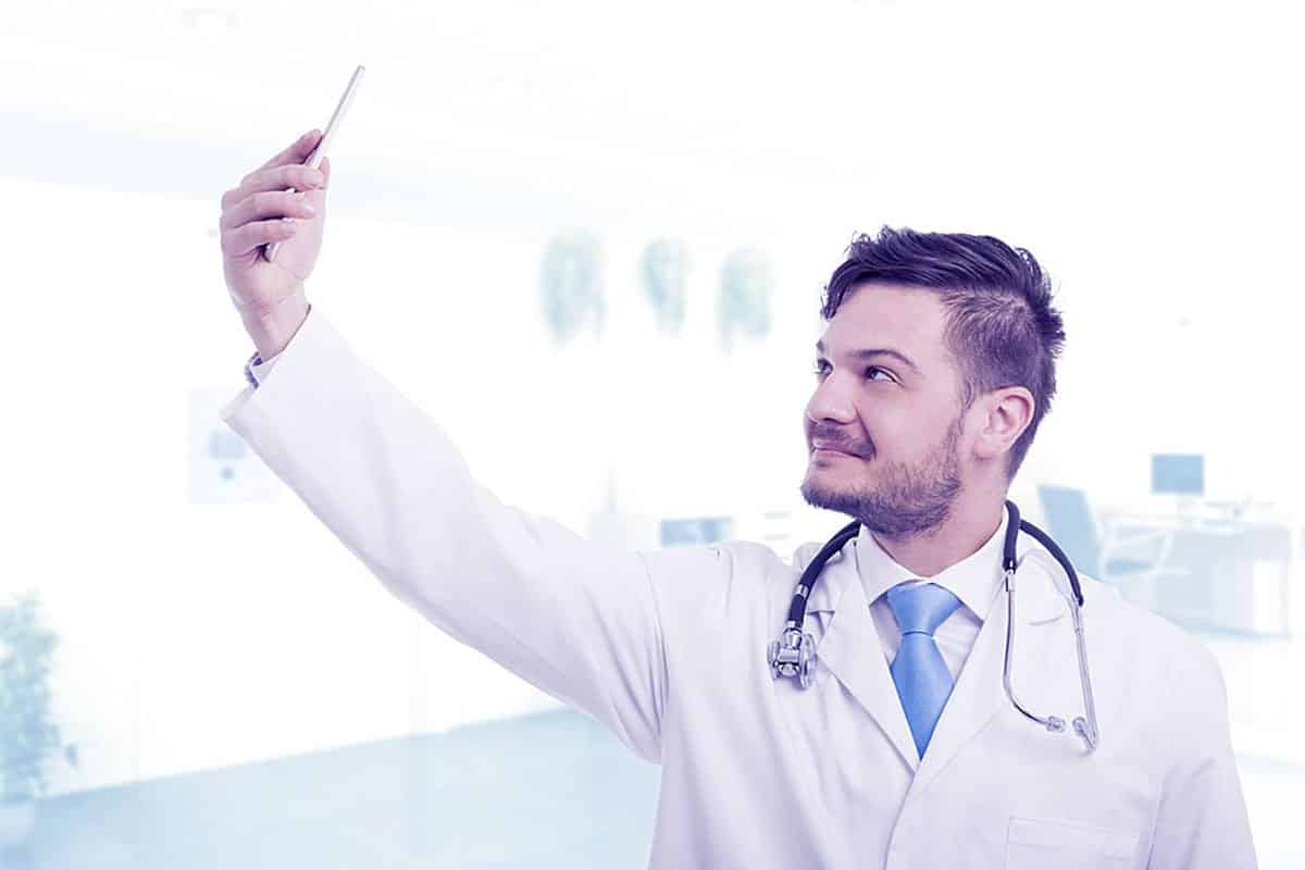 Controle de ponto para hospitais: como gerenciar as jornadas de trabalho