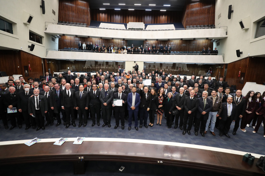 Proposta pelo deputado Soldado Adriano José (PP), sessão solene marcou a comemoração do bicentenário do mais antigo grupo maçônico do País