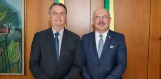 STF decreta sigilo em inquérito que cita Bolsonaro no caso MEC