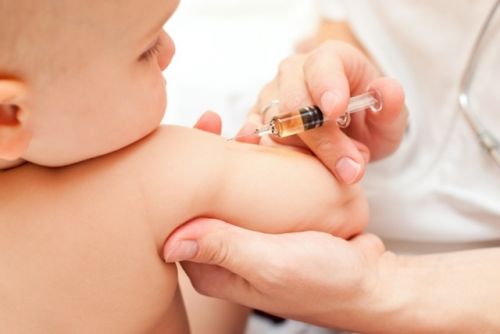 Por falta de repasses de doses do Estado, Mandaguari suspende aplicação da vacina BCG