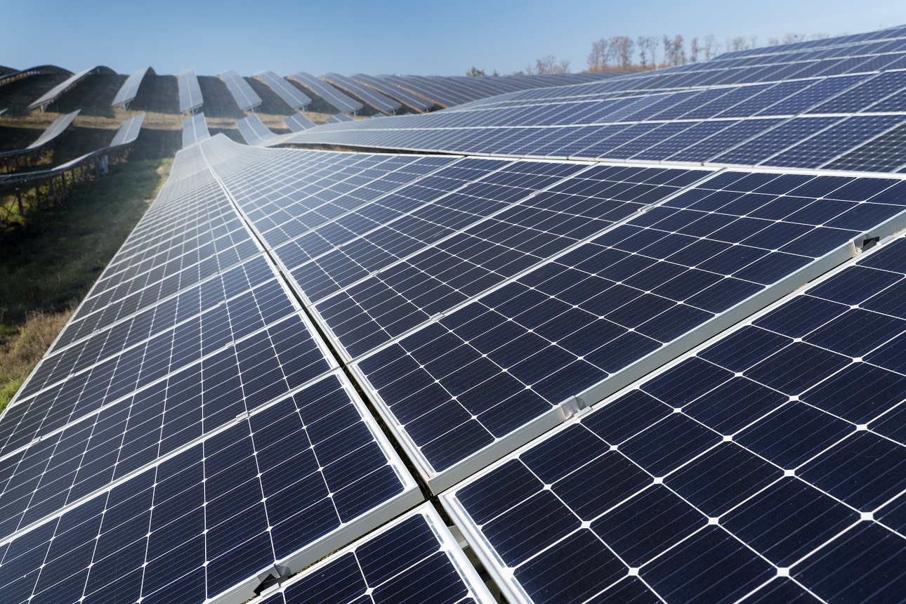 Prefeitura vai economizar até R$ 2 milhões de energia com construção de duas usinas fotovoltaicas