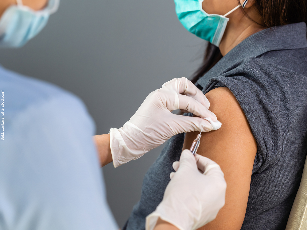 Arie Halpern: vacinas protegem a saúde e promovem avanço da ciência