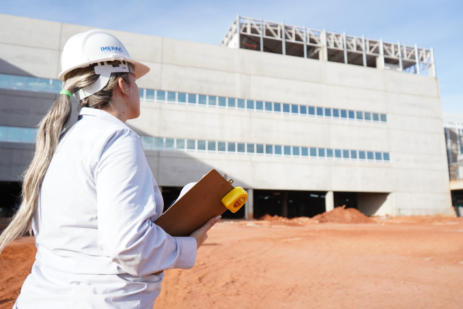 Alunos participam da construção do Hospital Universitário Sagrada Família