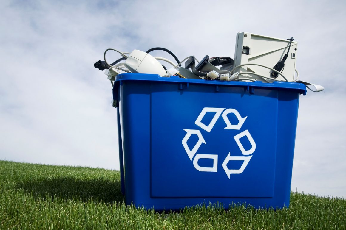 Pontos de descarte de lixo eletrônico crescem no país