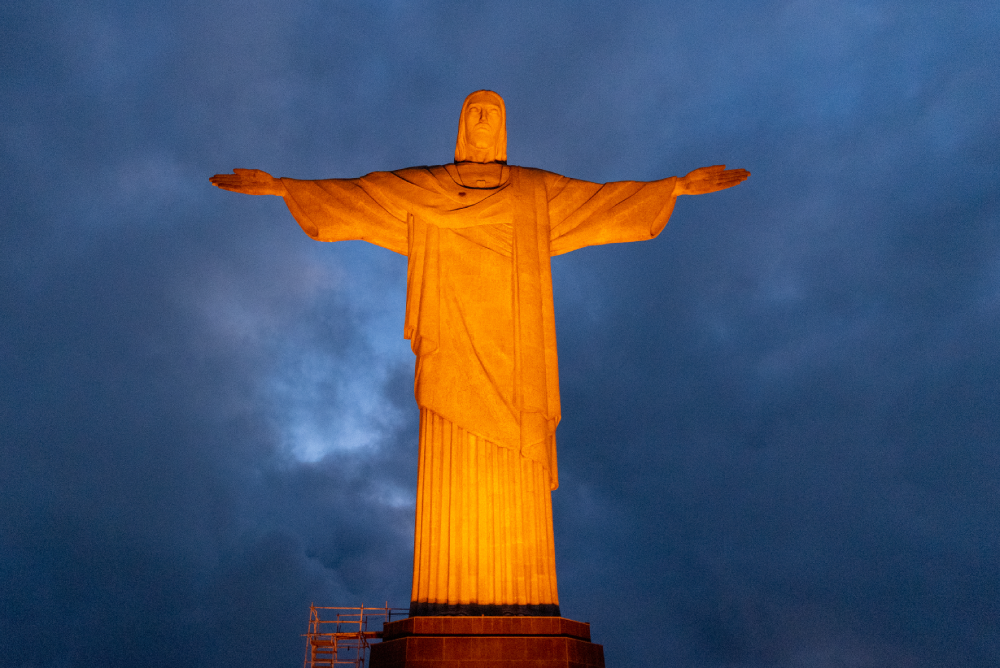 Iluminação do Cristo Redentor marca Dia Mundial da DPOC