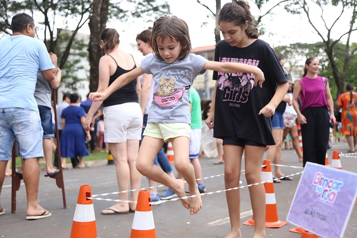 Prefeitura promove diversão e realiza ′Brincar na Rua′ na Vila Vardelina no domingo, 20