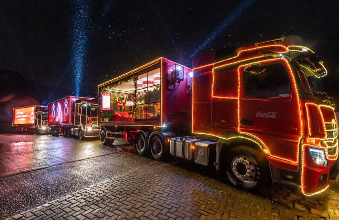 Caravanas Iluminadas de Natal da Coca-Cola FEMSA Brasil chegam a Maringá no dia 6 de novembro