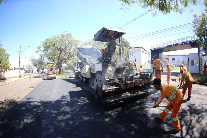 Prefeitura realiza recomposição de pavimento no Jardim Licce e finaliza recape na Avenida Centenário