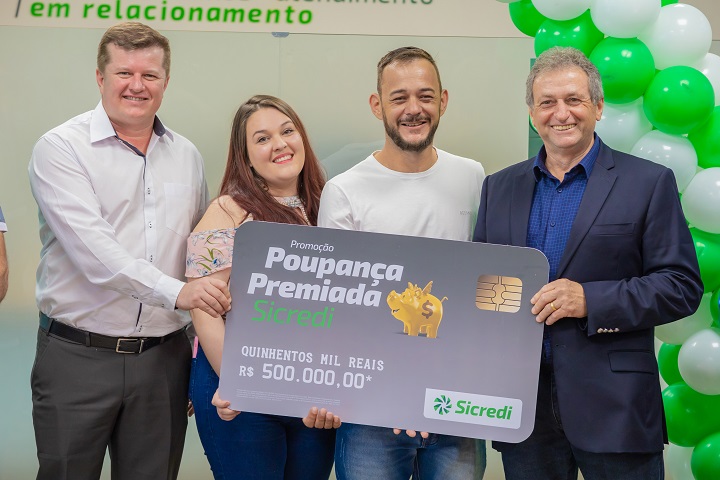 Associado de Campo Bonito (PR) ganha meio milhão de reais no sorteio especial de outubro da Poupança Premiada Sicredi