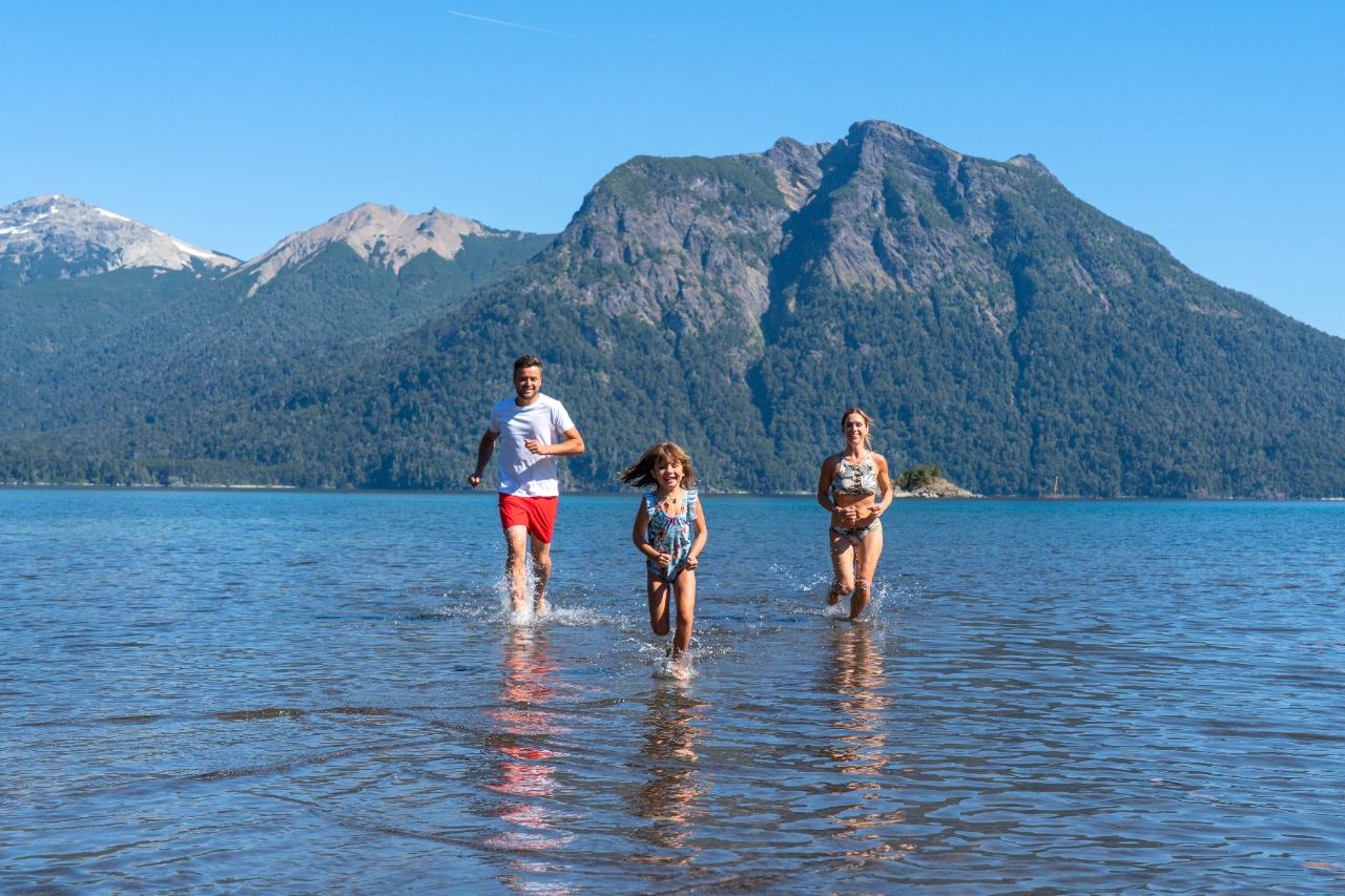 Bariloche deve receber aumento de 15% de turistas no verão comparado a 2021