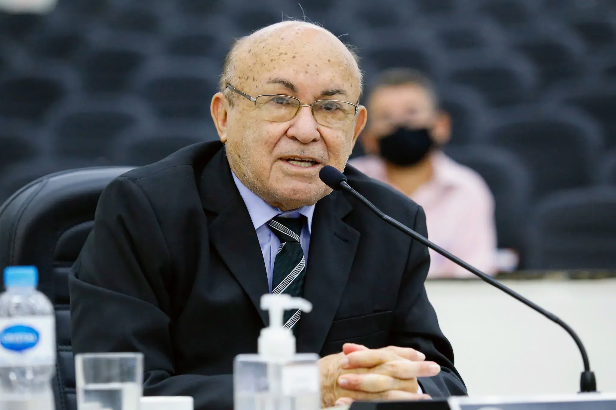 Dr. Manoel Sobrinho esclarece anulação de votos do PL pelo TSE, levando à perda de mandato do Vereador