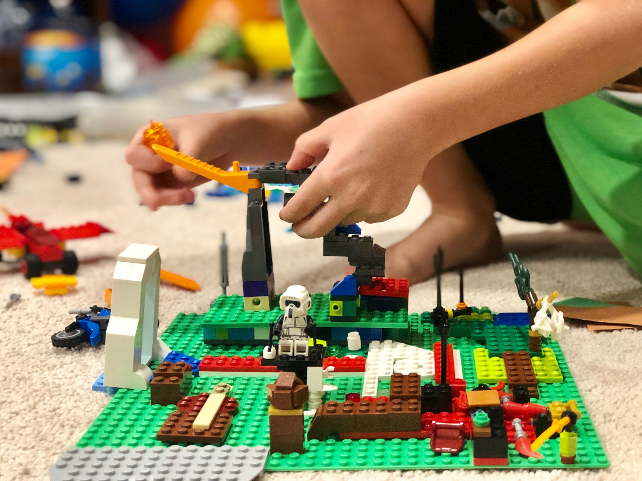 Escolas de Vitória recebem material de robótica LEGO® Education