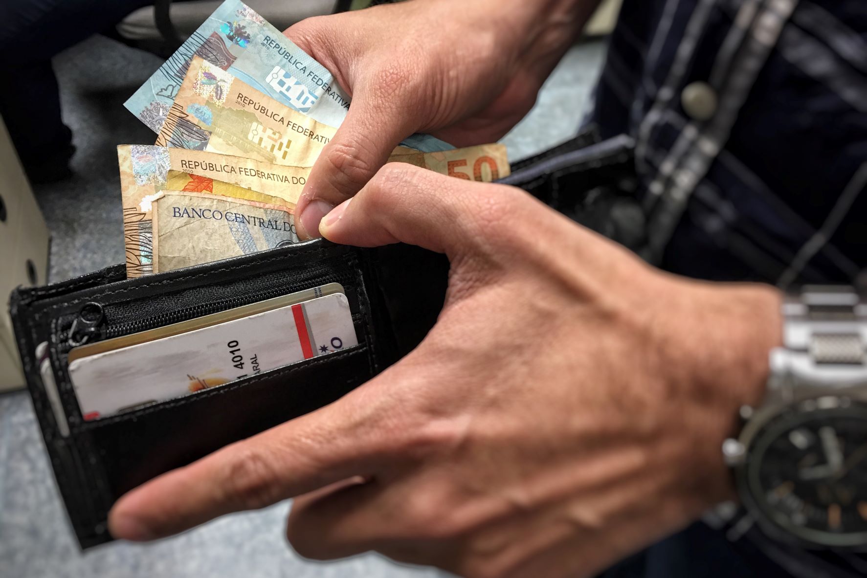 Governo eleito vai sugerir novo mínimo de R$ 1.320 para 2023