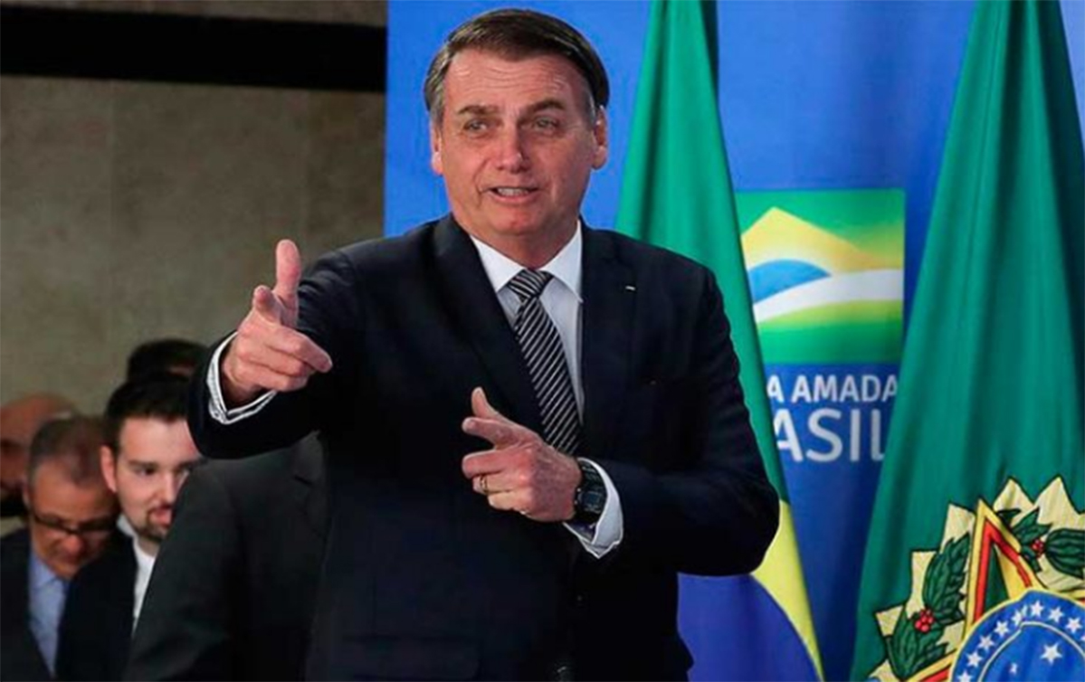 Herança maldita de Bolsonaro: quem ganha um salário mínimo e meio paga imposto de renda