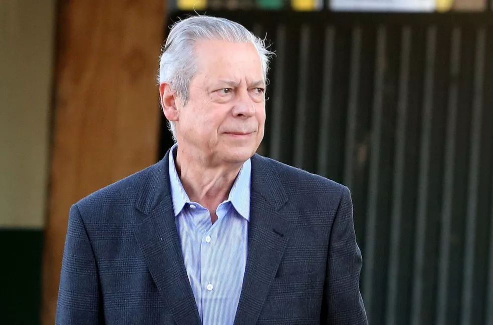 Ex-ministro José Dirceu se recupera bem e deve sair da UTI no sábado