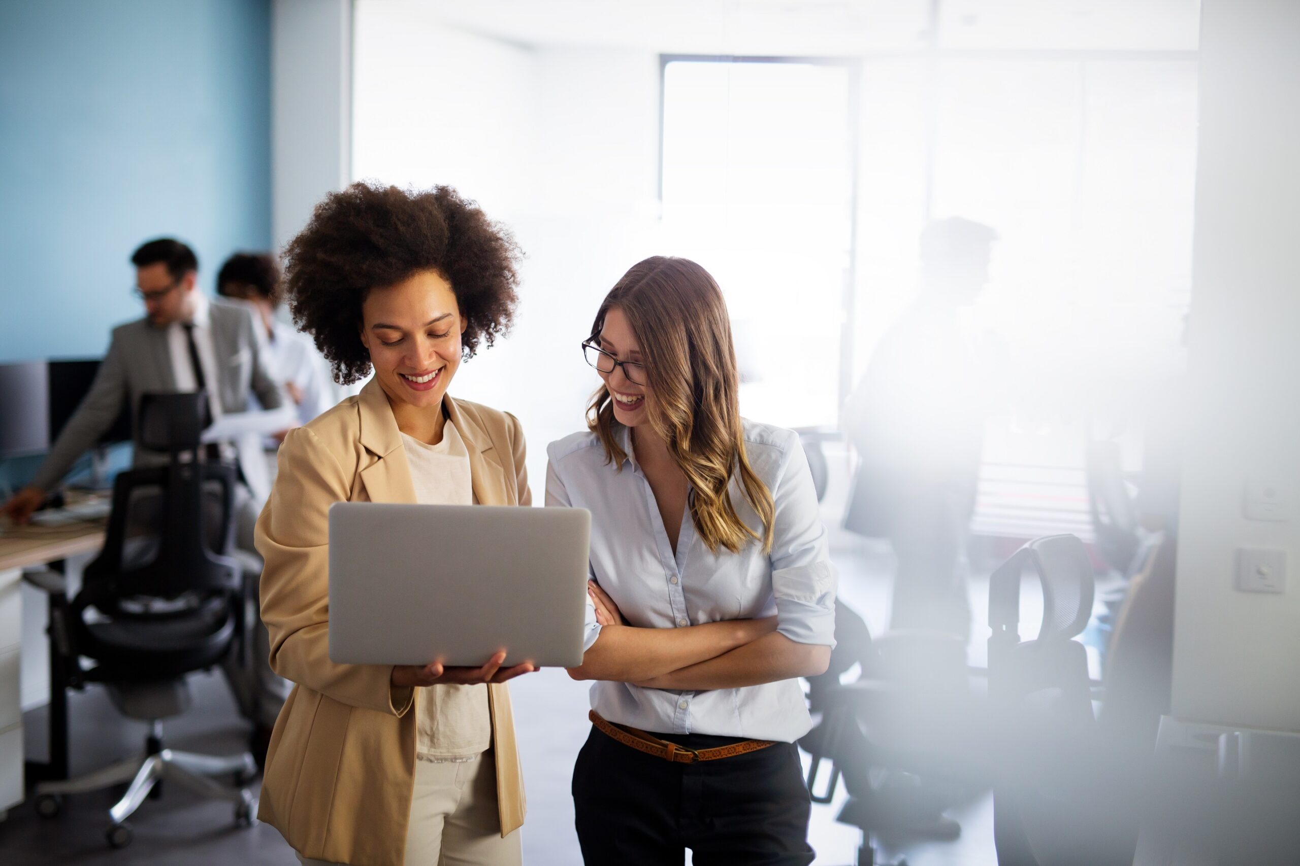 Presença feminina em posições de gestão de TI cresce com iniciativas afirmativas