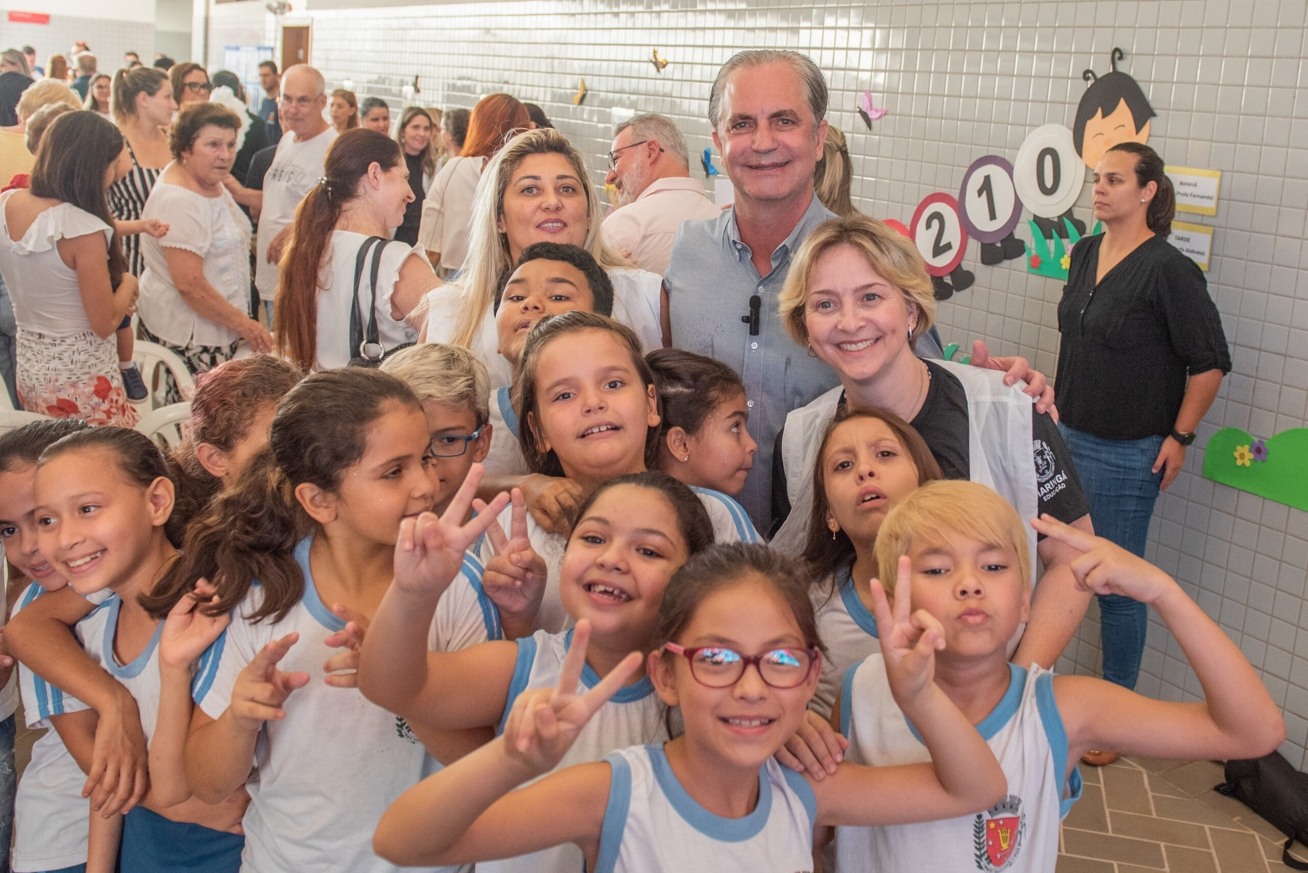 Prefeito Ulisses Maia inaugura nova escola no Jardim Atami e lança projeto ′Pomar Urbano′