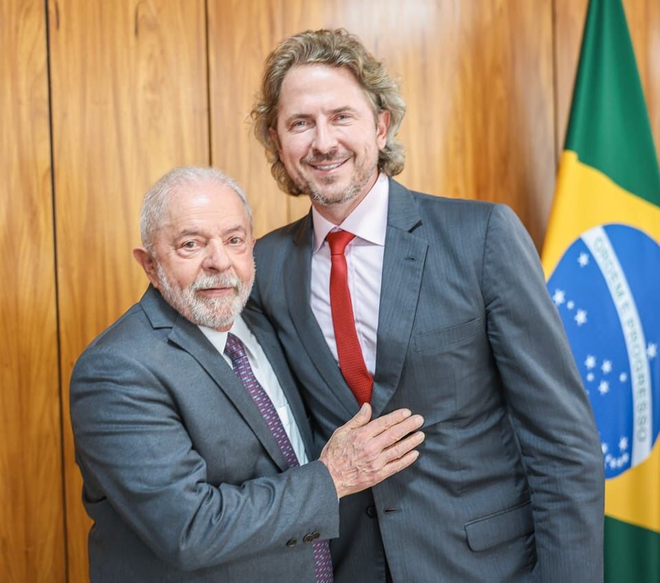 Lula  convida Zeca Dirceu para a viagem à China