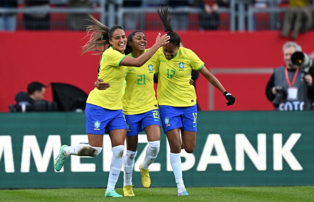 O Brasil venceu a Alemanha em uma partida amistosa, em meio à preparação para a Copa do Mundo